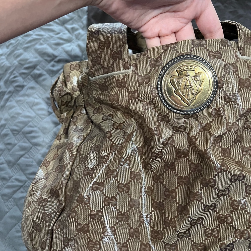 Gucci Hysteria Beige and BrownCrystal Large GG Water-resistant Shoulder Bag - Picture 5 of 16